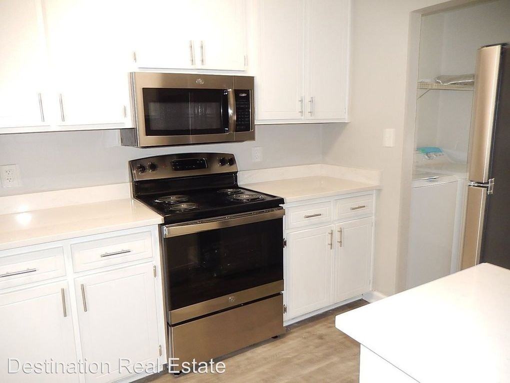 4881 Old Bainbridge Road - Photo 4 of 21