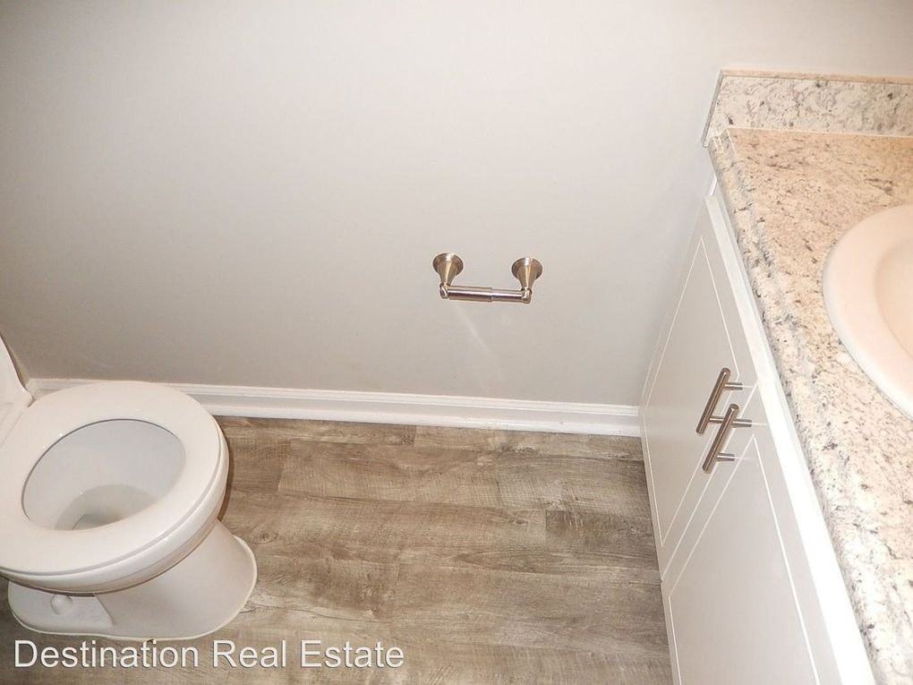4881 Old Bainbridge Road - Photo 7 of 21