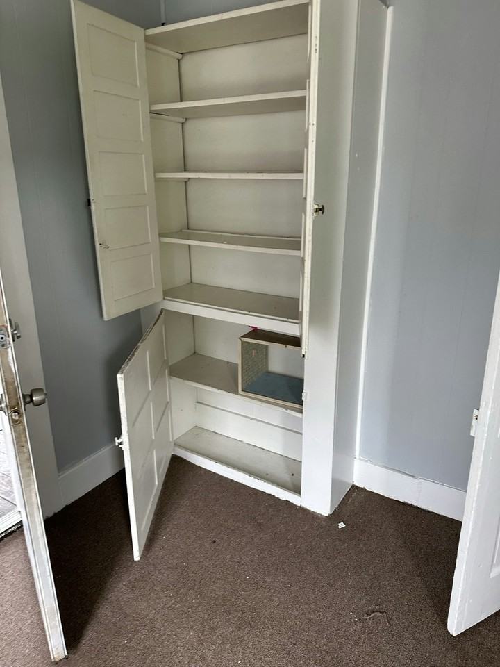 359 Ellerman Street - Photo 3 of 5