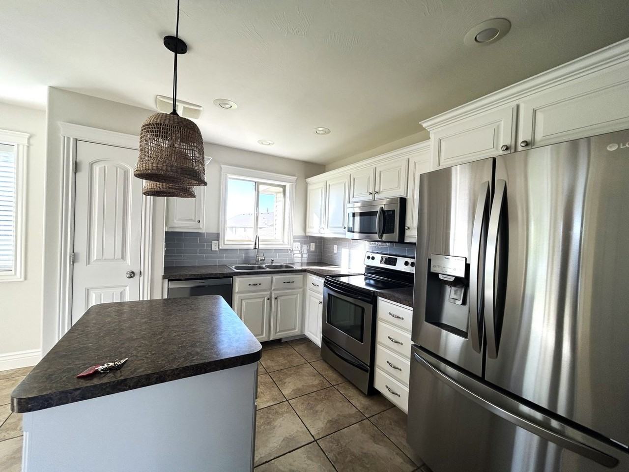 5 N Oak Cir - Photo 3 of 50