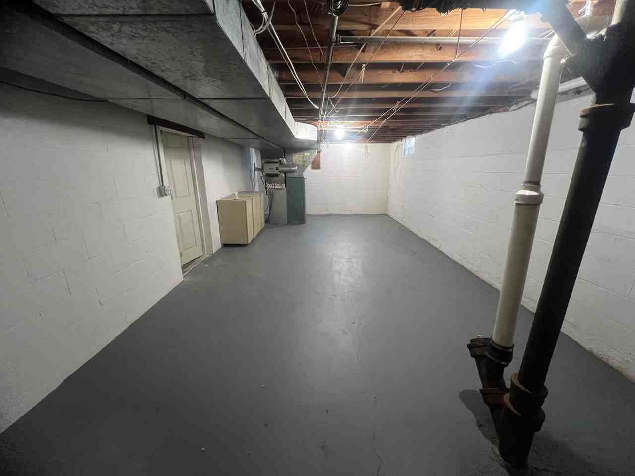 148 N Broadleigh Rd - Photo 3 of 14