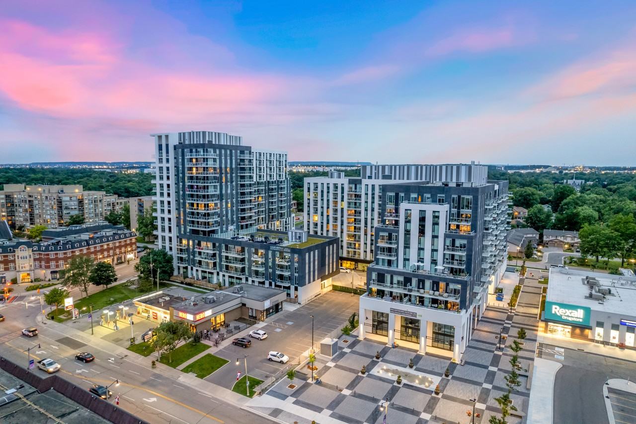 The Village at Bronte Harbour Apartments 133 Bronte Rd, Oakville, ON