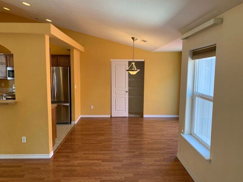 5708 Ochoco Ln - Photo 4 of 19