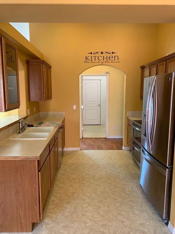 5708 Ochoco Ln - Photo 6 of 19