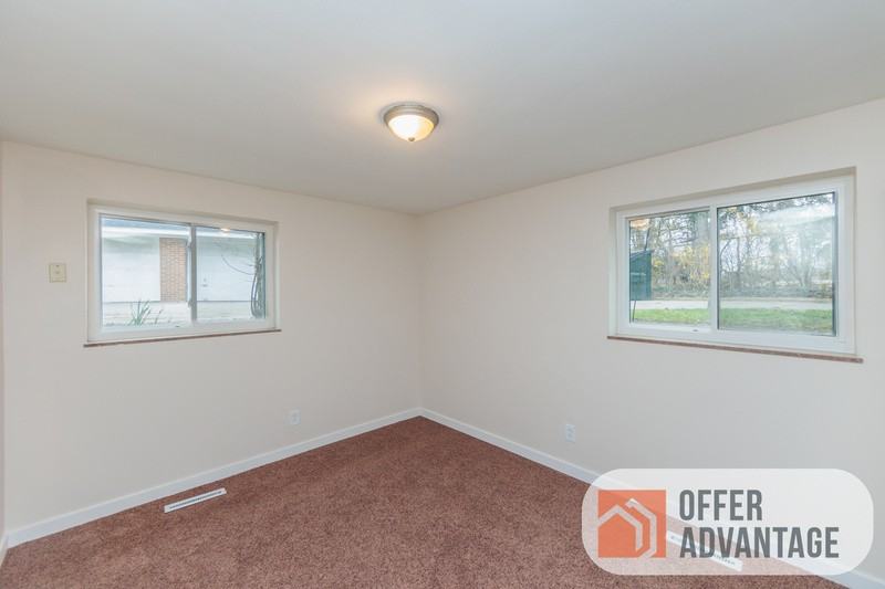 18725 Neff Rd - Photo 7 of 9