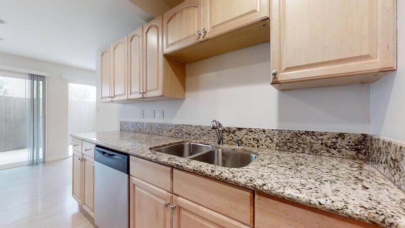 503 Avenue G - Photo 4 of 18