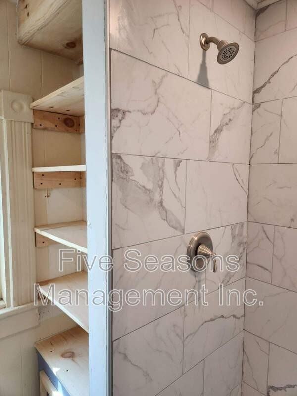 15 Allen St - Photo 7 of 11