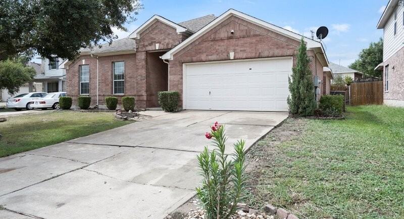 11716 Dunblane Way - Photo 2 of 32