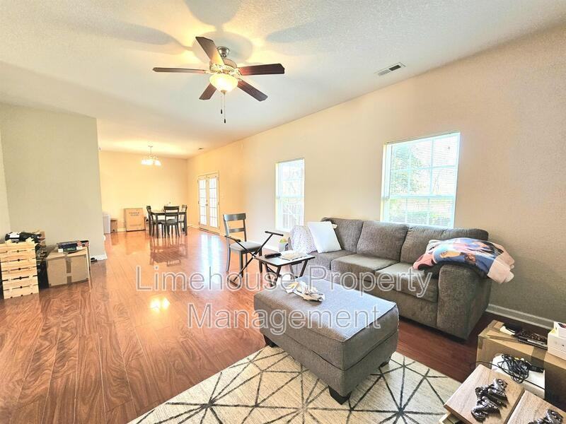 2807 Villa Cir - Photo 3 of 19