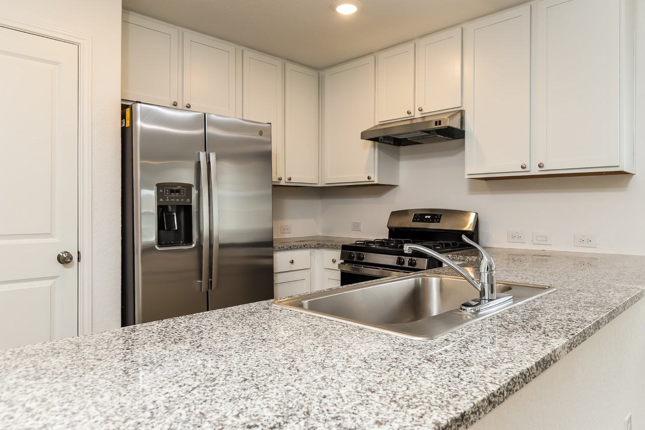 4332 Levee Rdg - Photo 7 of 26