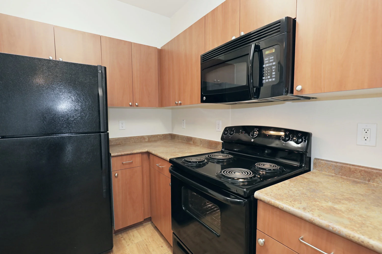 6850 Granbury Road - Photo 6 of 50