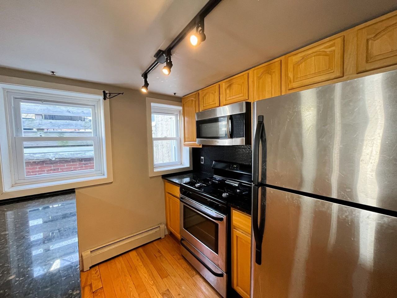 2100 Block Christian Street - Photo 4 of 25