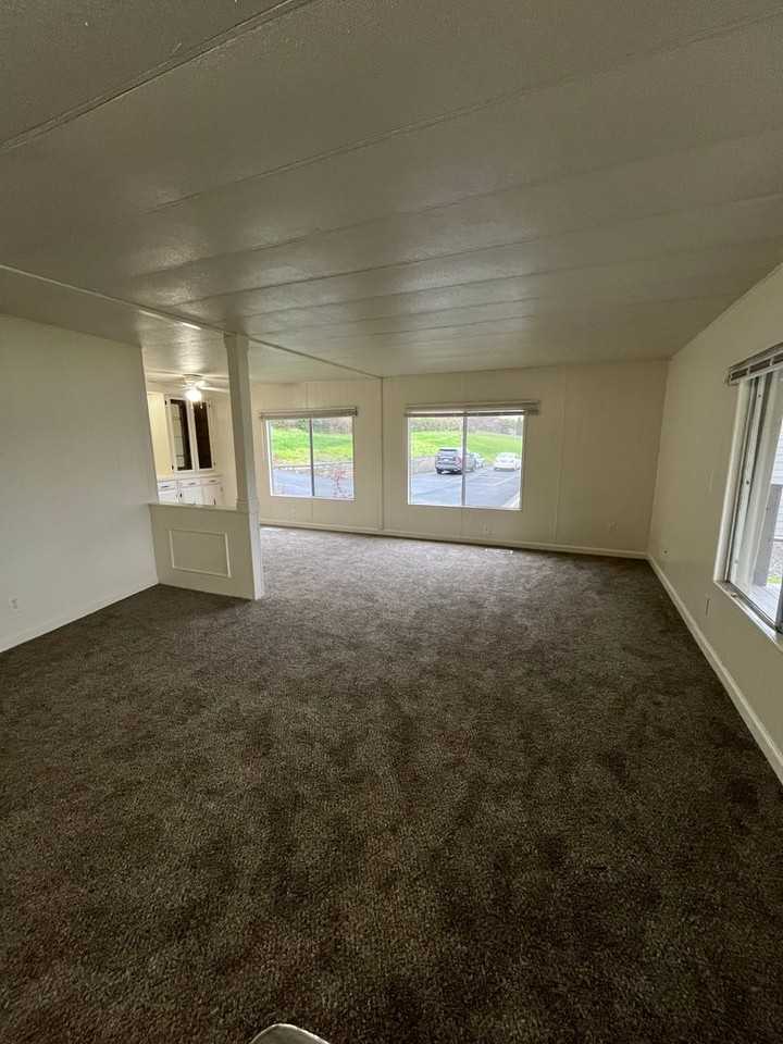 4550 Sw 5th Ave - Photo 2 of 39