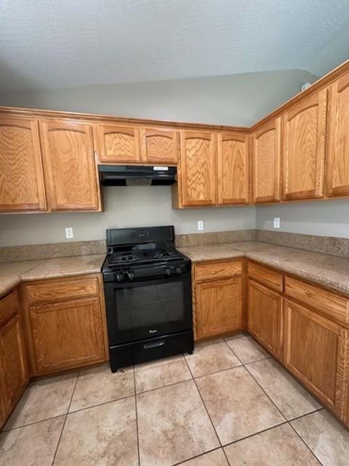 17789 Chestnut St - Photo 6 of 20