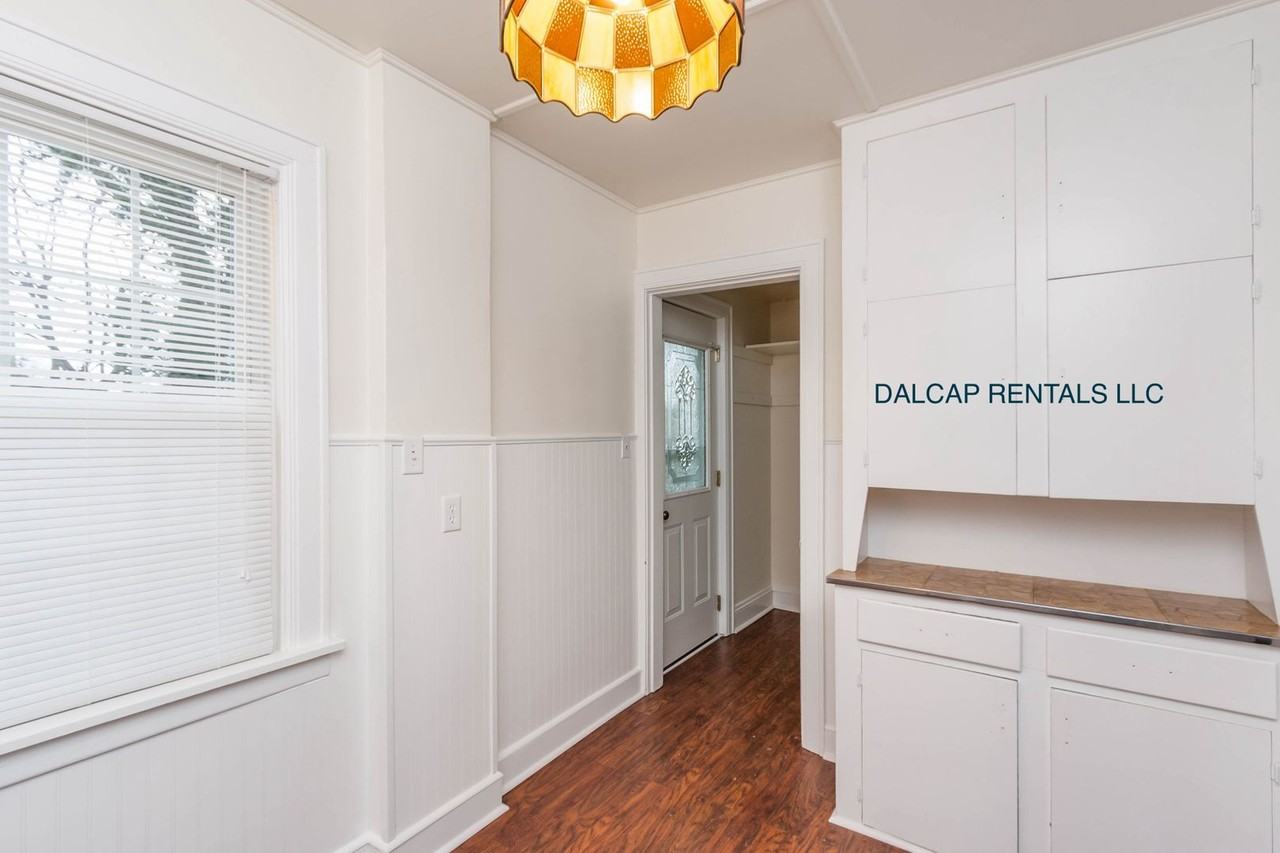 254 E Ido Ave - Photo 3 of 10