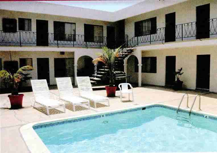 Riviera - Photo 5 of 11