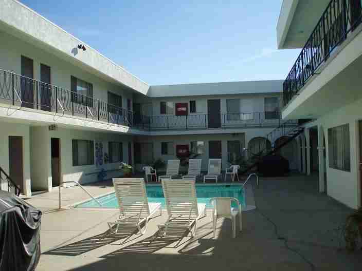 Riviera - Photo 6 of 11