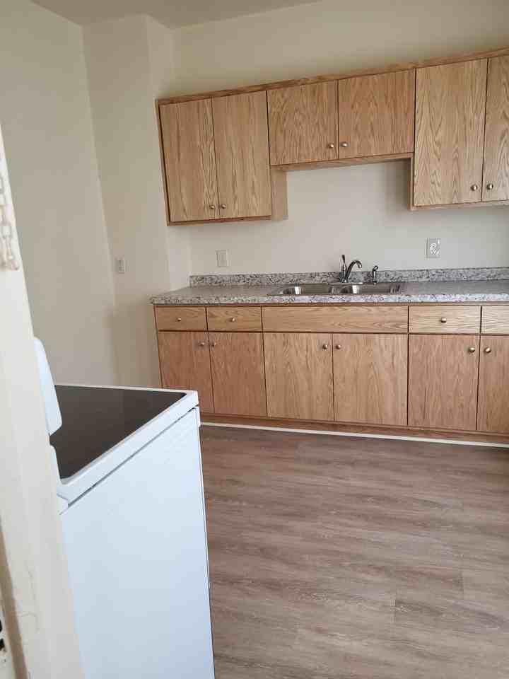 606, 608, 610 Elmore - Photo 2 of 15