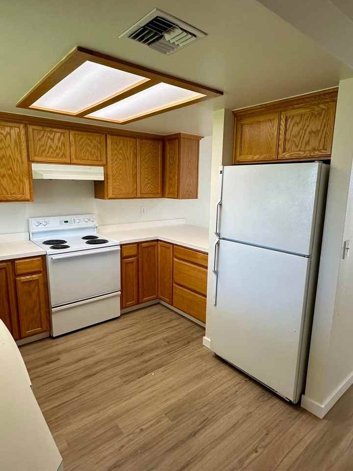 843 Morse Ave Sw - Photo 3 of 22
