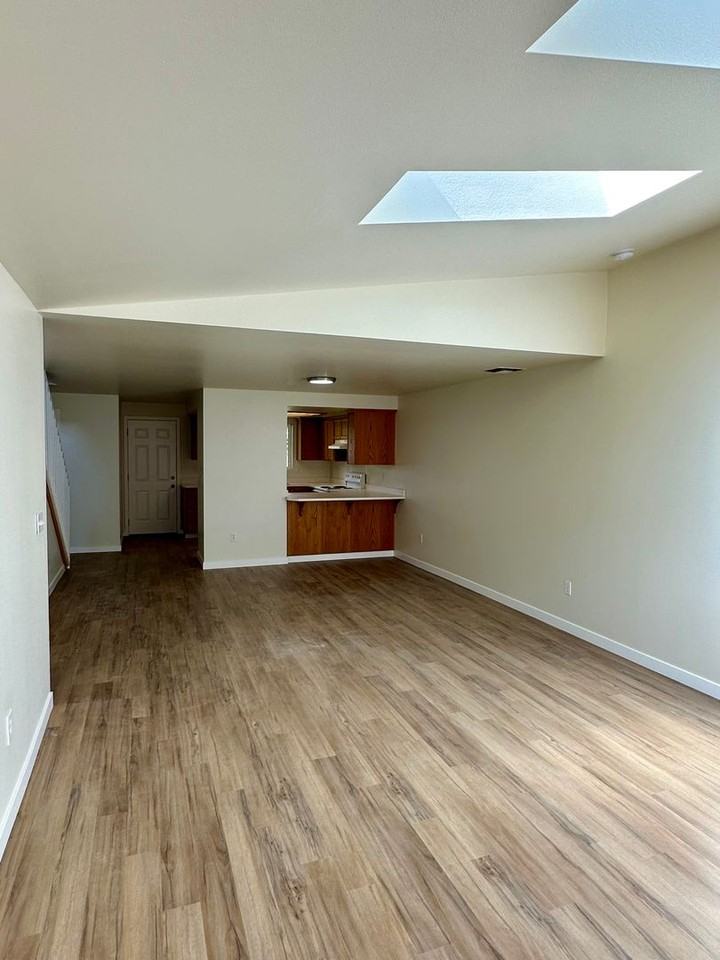 843 Morse Ave Sw - Photo 6 of 22