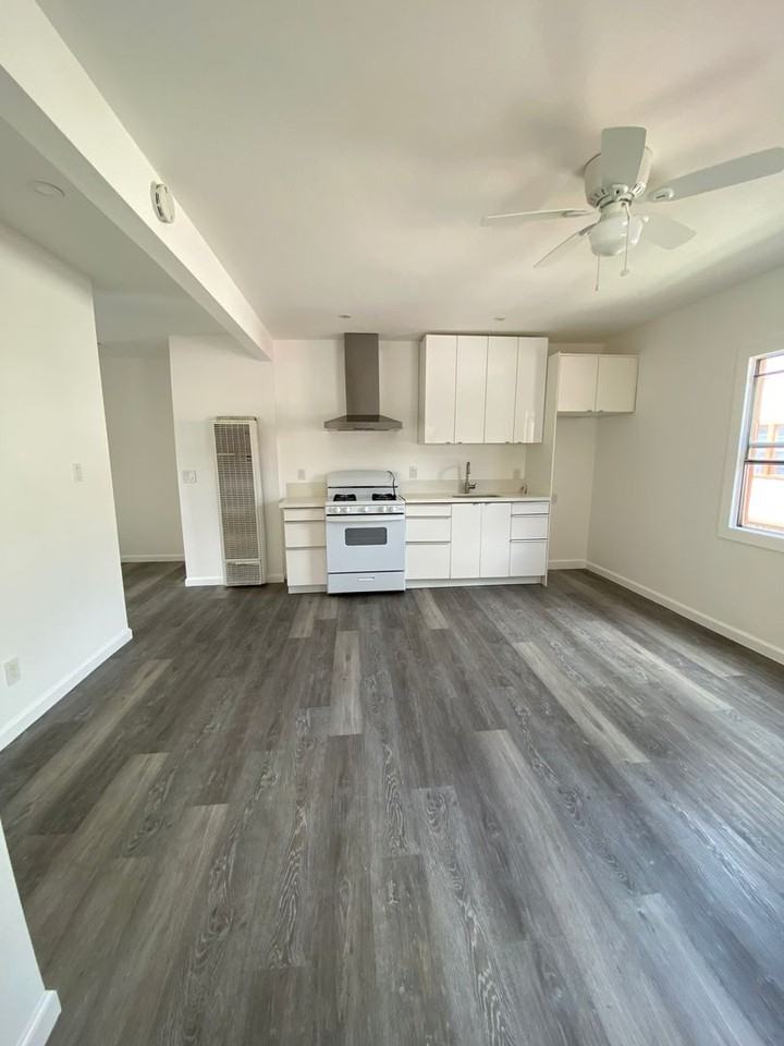 677-707 N Park, Pomona - Photo 4 of 10