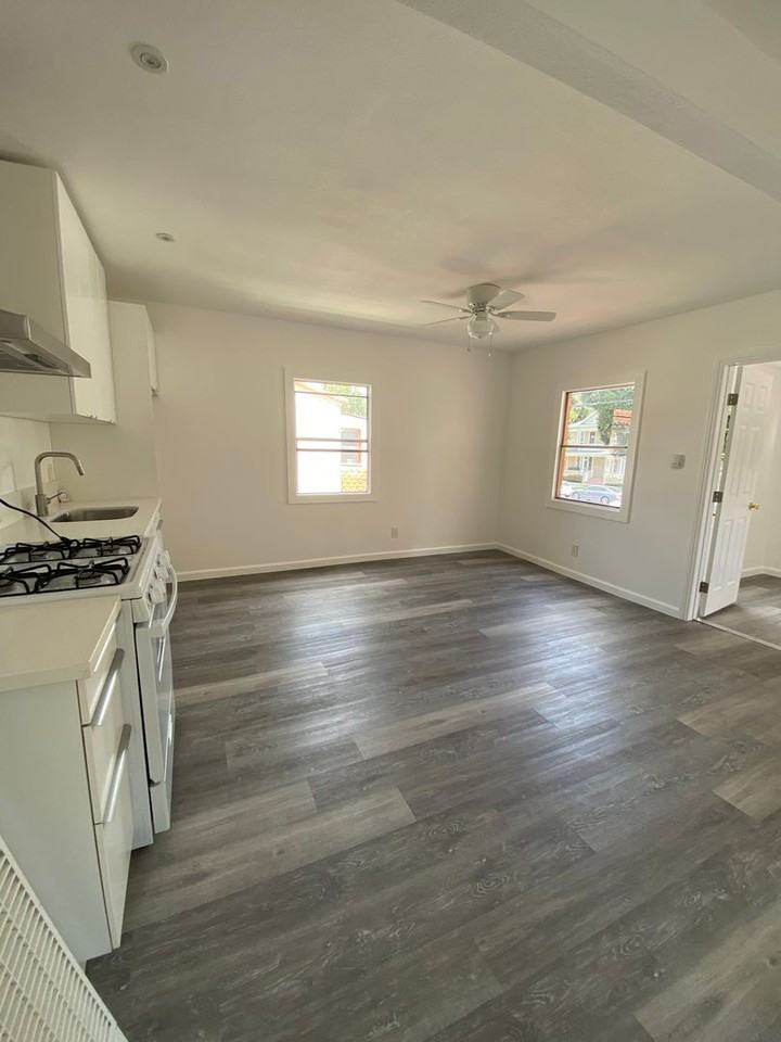 677-707 N Park, Pomona - Photo 7 of 10