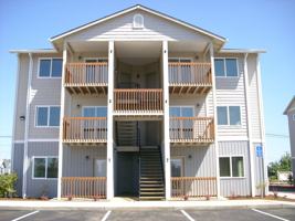 featured image of 481 E Ellendale Ave