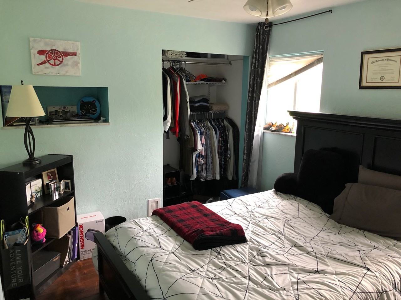 102 S 26th St - Photo 3 of 20