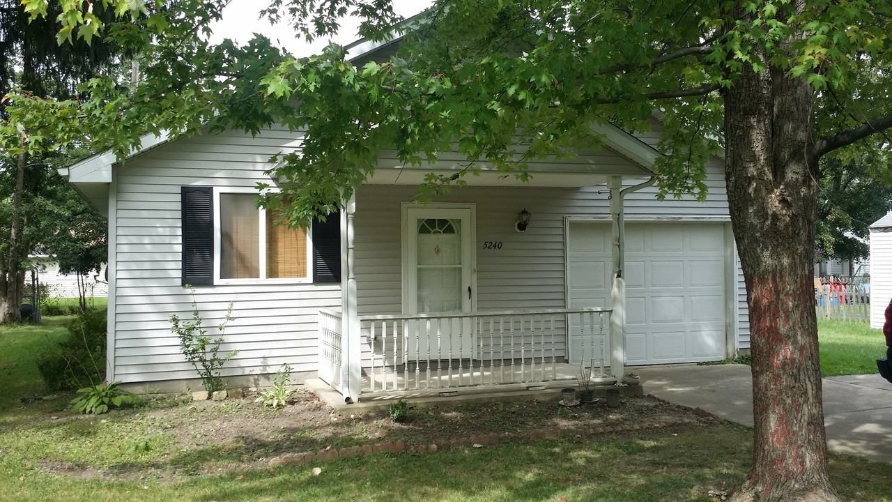 5240 Farr Ave - Photo 2 of 7