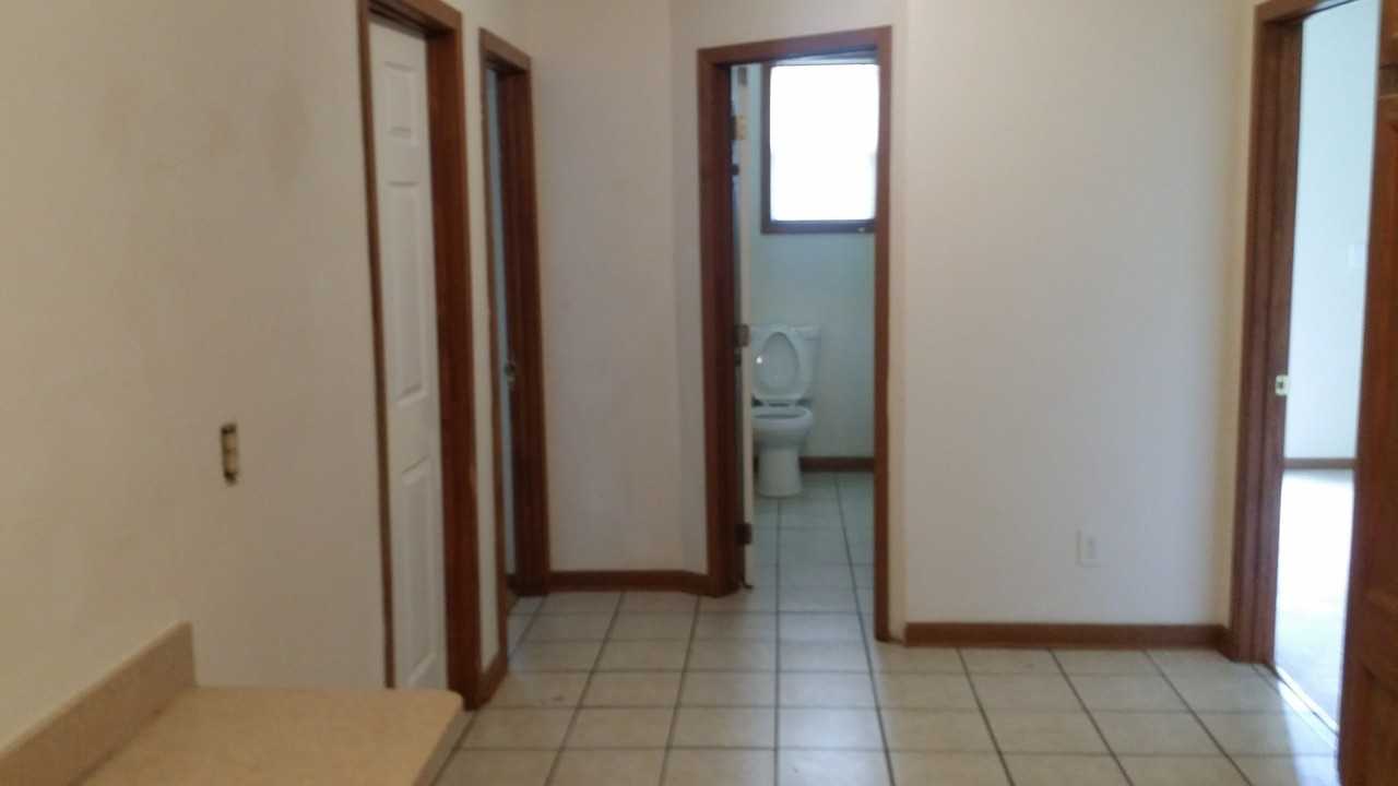 5240 Farr Ave - Photo 3 of 7