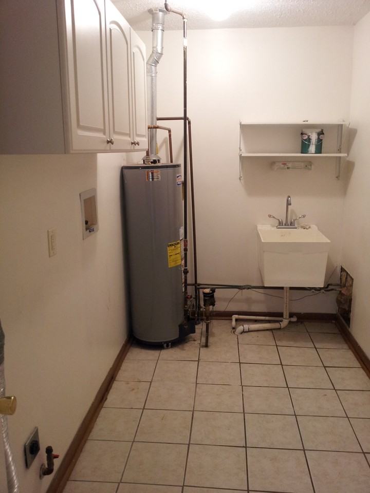 5240 Farr Ave - Photo 6 of 7