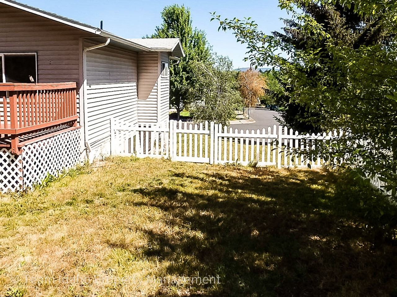 643 Northwood Dr - Photo 6 of 37