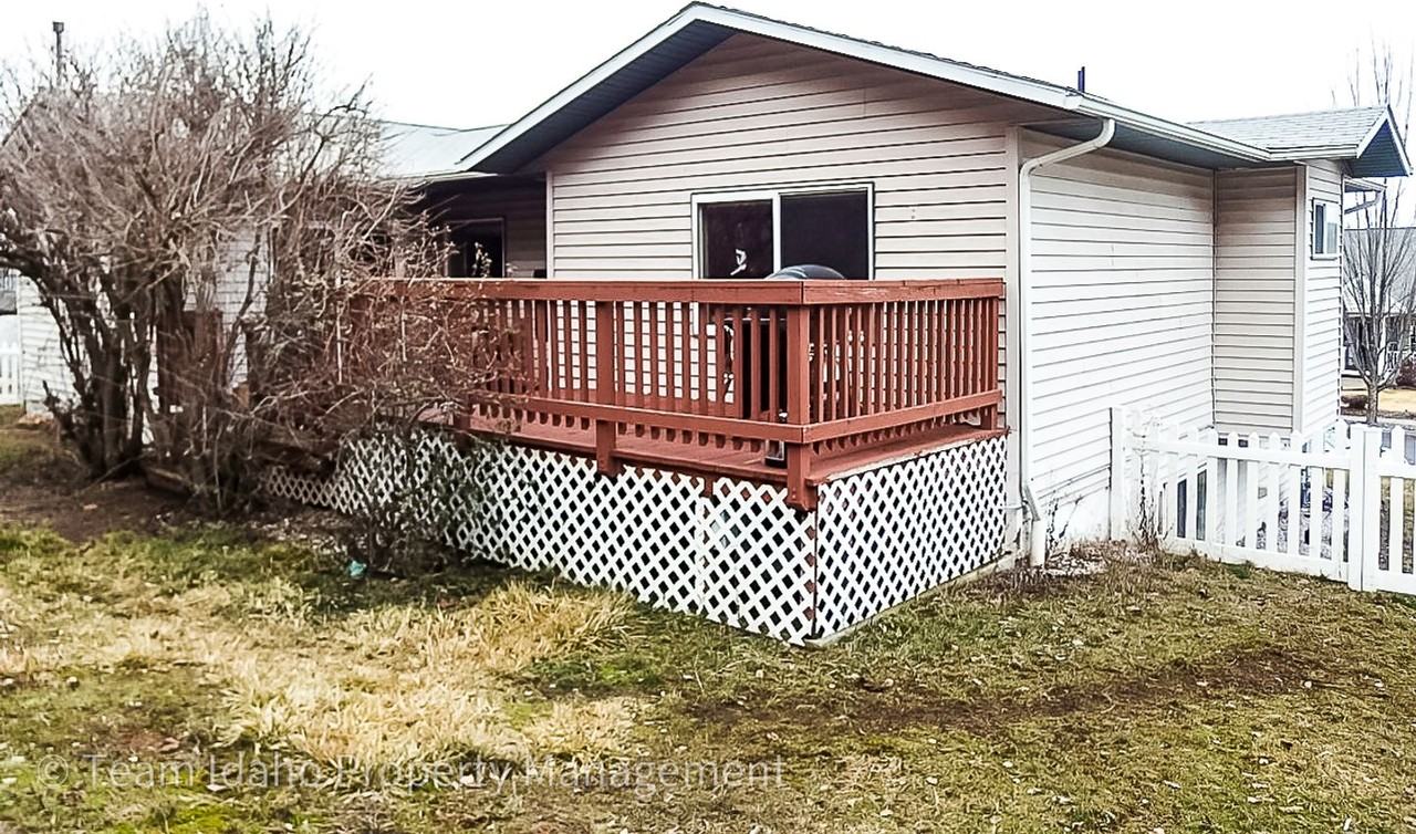 643 Northwood Dr - Photo 7 of 37