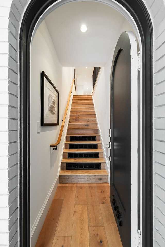 3030 Franklin St - Photo 3 of 50