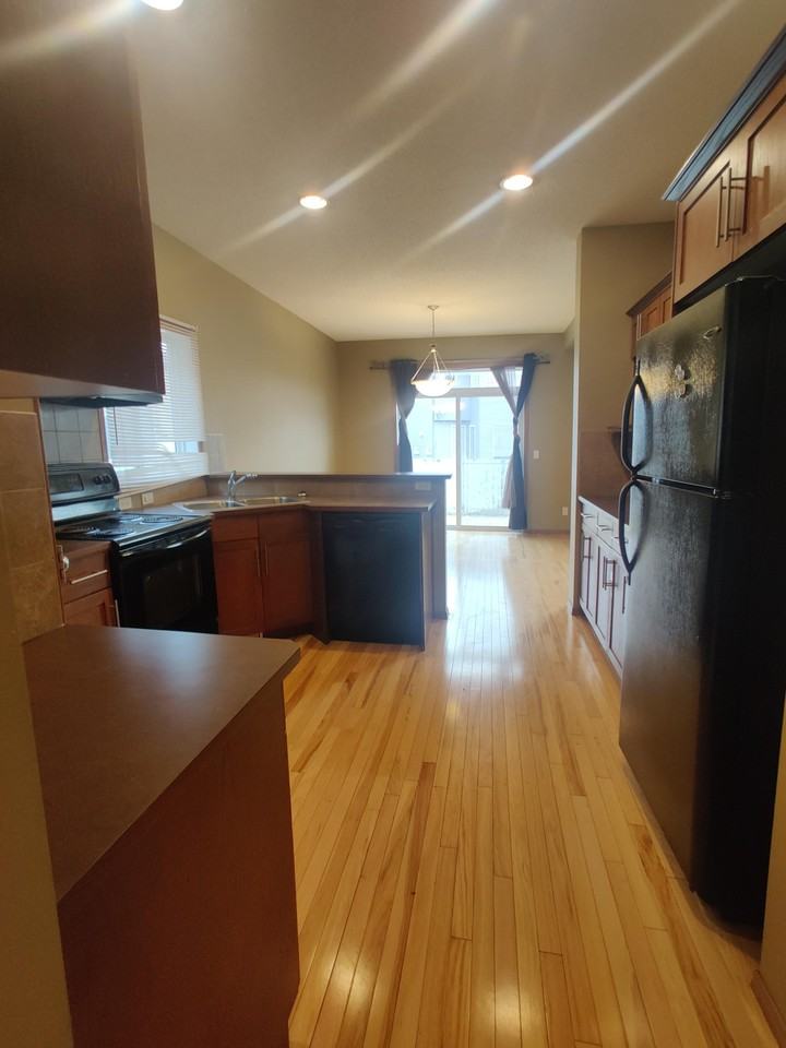 9015 Royal Oak Way Northwest - Photo 3 of 14