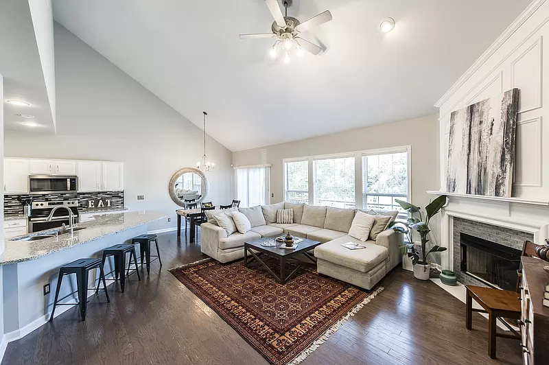 5817 Sterling Oaks Dr #NA - Photo 5 of 20