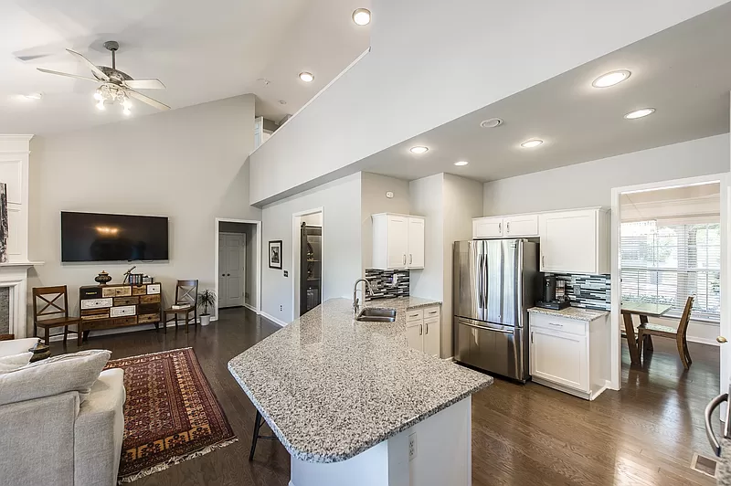5817 Sterling Oaks Dr #NA - Photo 7 of 20