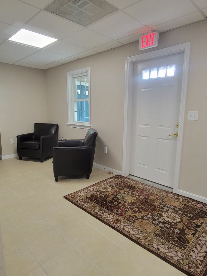 1B Commons Dr #7 - Photo 3 of 7