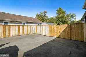 5446 Addison Rd #1 - Photo 3 of 35