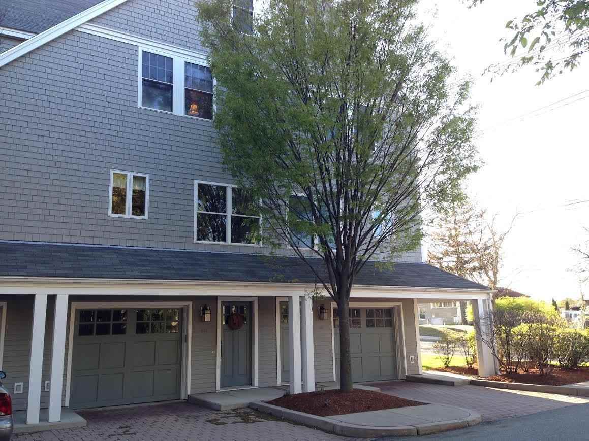 400 Cross St #302 - Photo 2 of 18