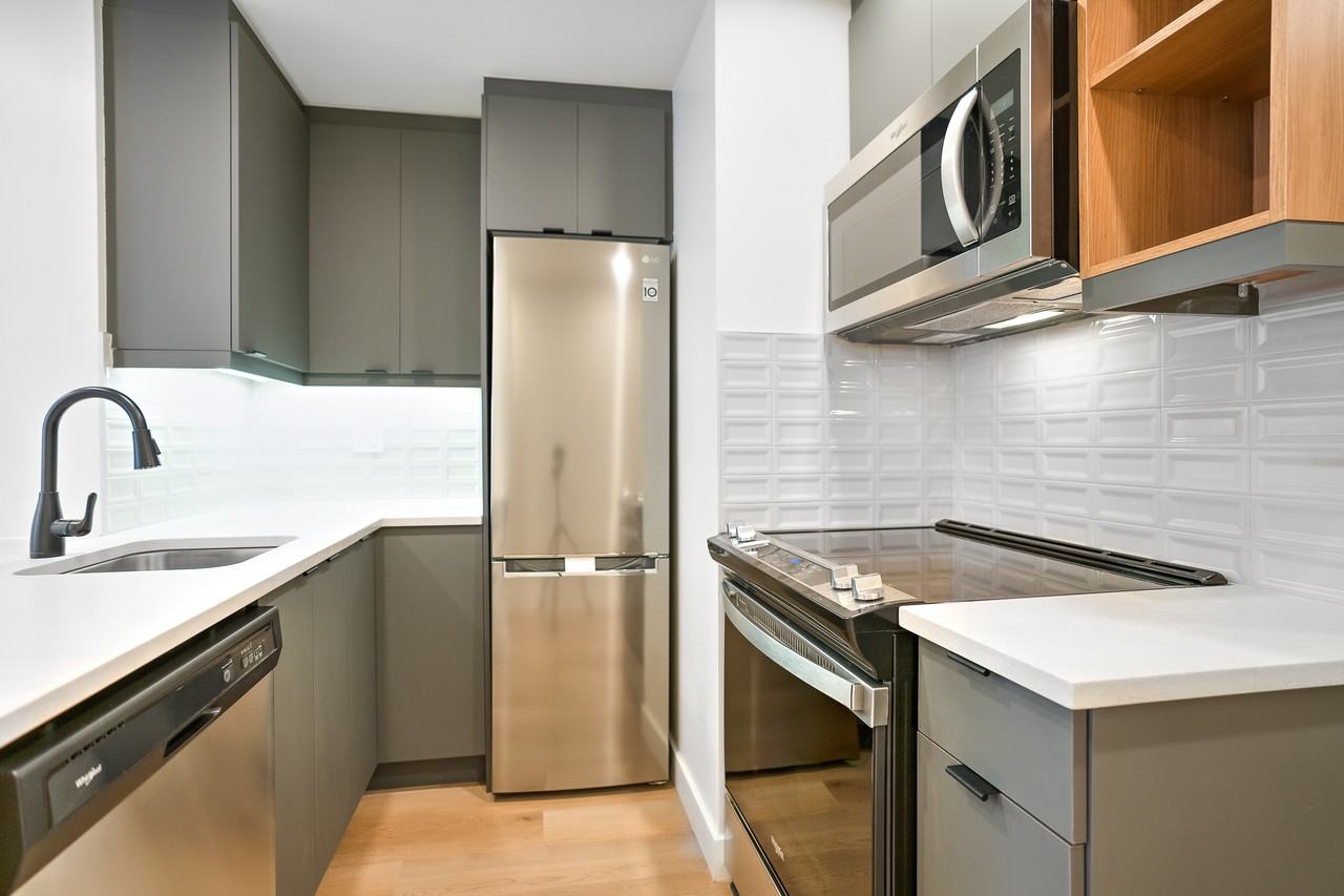 2235 Prud’Homme - Douek.ca - Photo 3 of 17