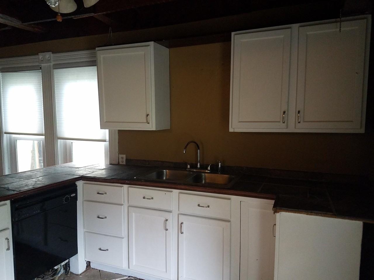 18407 Green Road - 18407 Green Rd, Anamosa - Photo 2 of 20