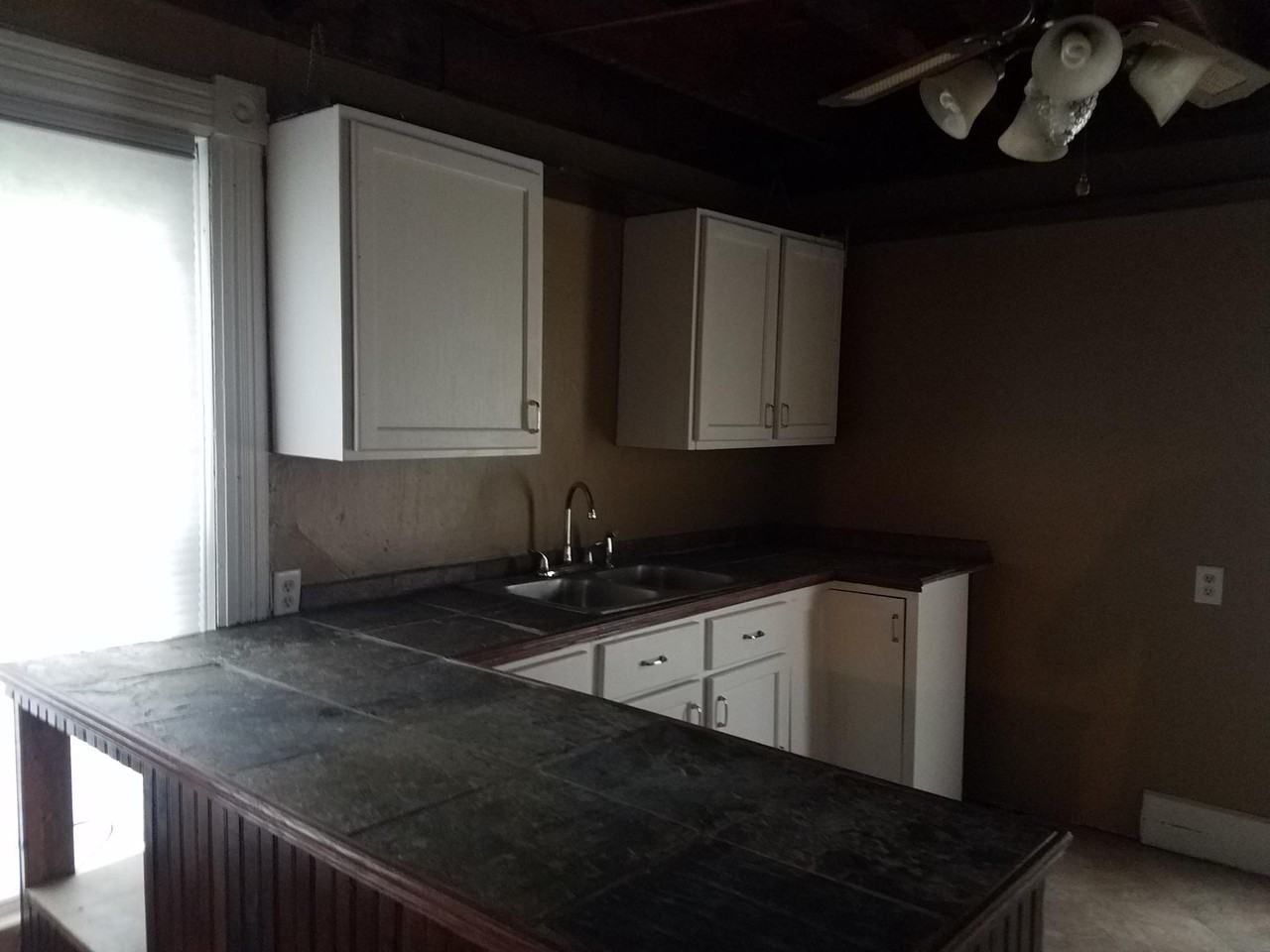 18407 Green Road - 18407 Green Rd, Anamosa - Photo 3 of 20