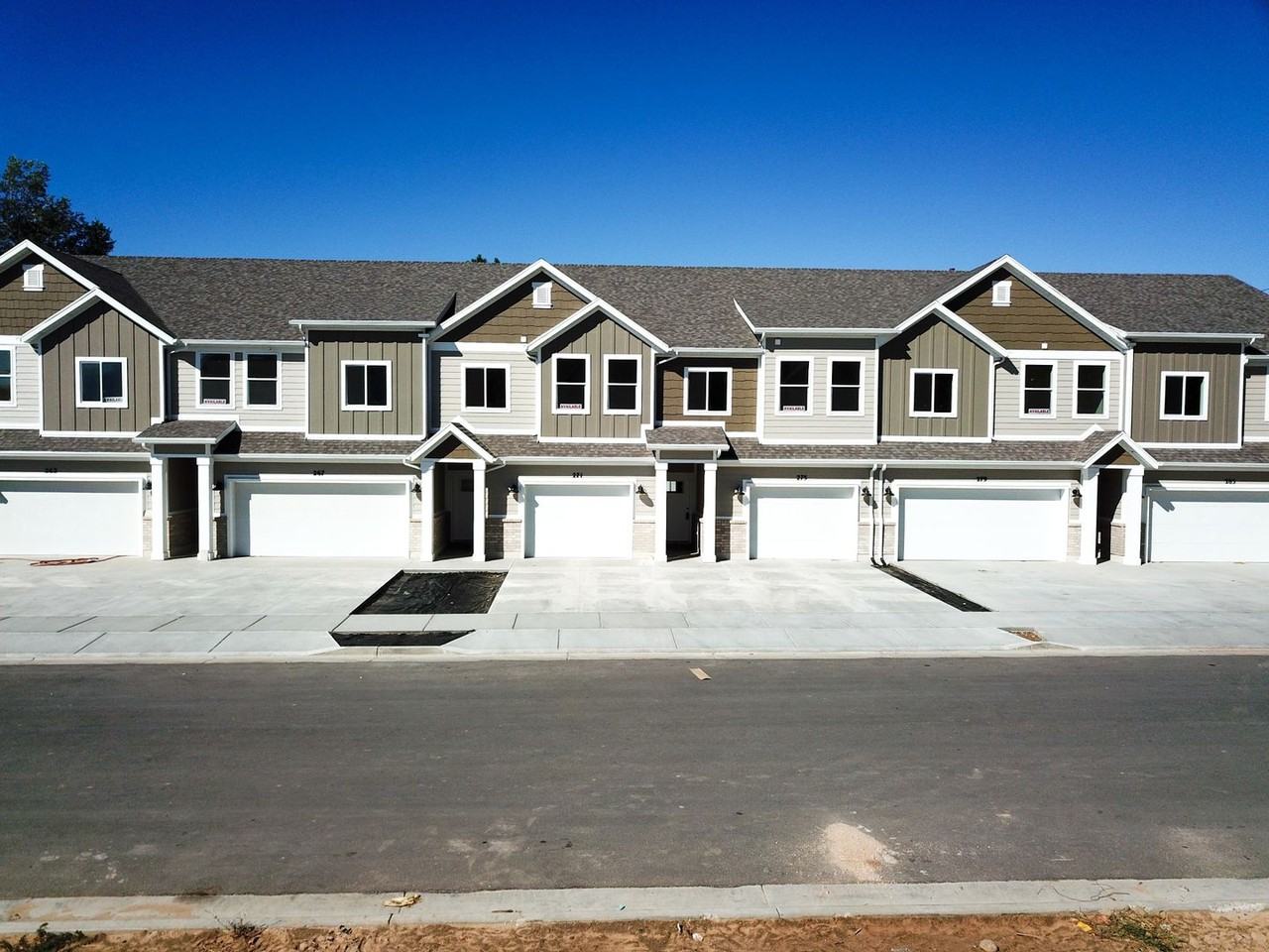 271 N 3650 W - Photo 2 of 23