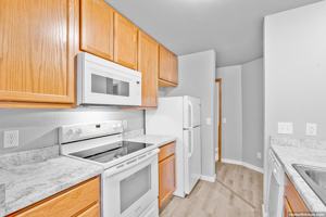 featured image of 1418 Wayridge Dr