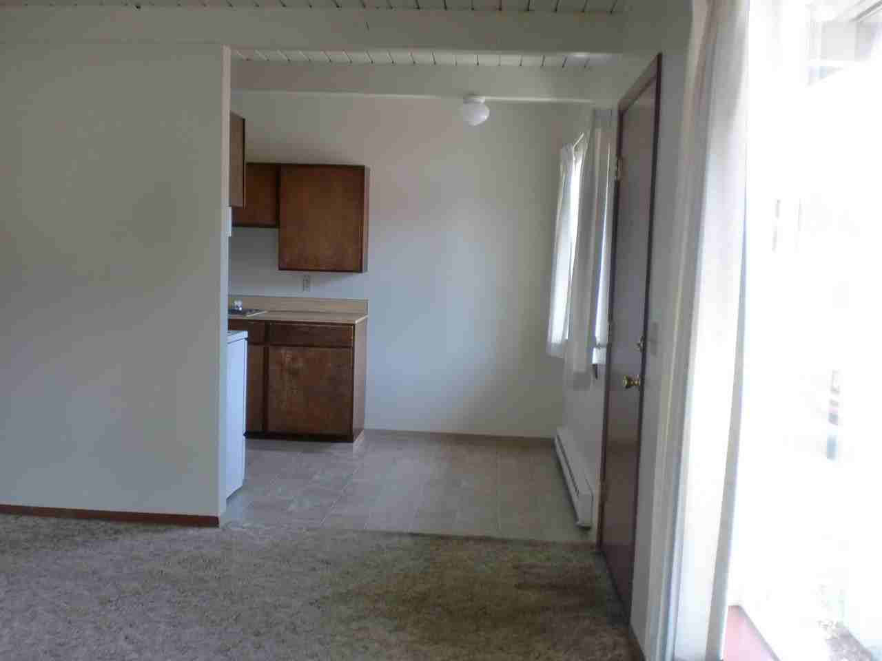 SOUTHGATE APARTMENTS - Photo 6 of 10