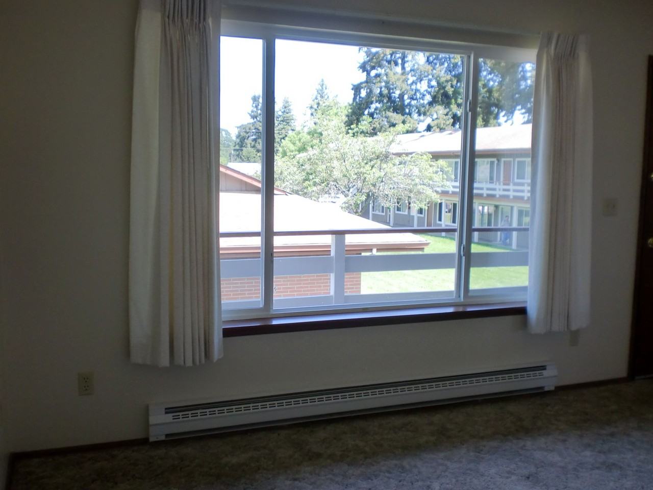 SOUTHGATE APARTMENTS - Photo 7 of 10