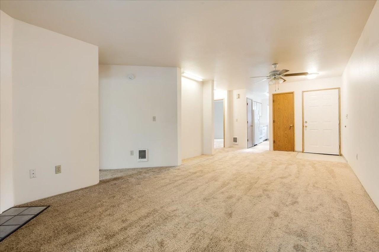 Raleigh Court - Photo 2 of 17