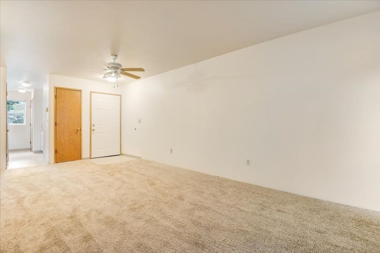 Raleigh Court - Photo 3 of 17