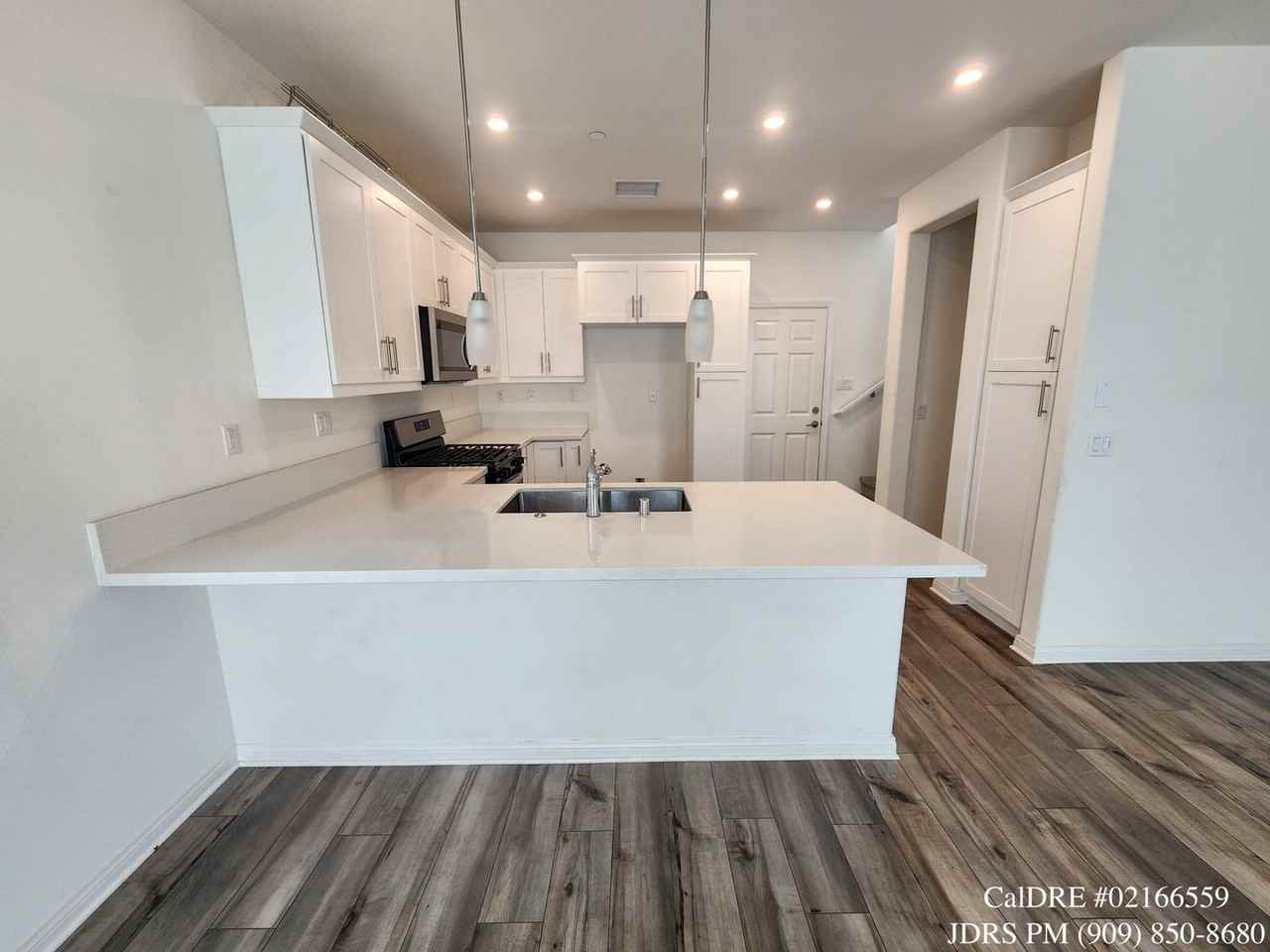 142 Bonita Ln - Photo 3 of 18